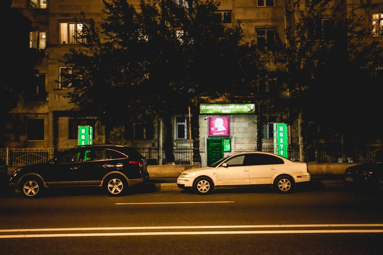 Sherlock Holmes Hostel Baku Exteriör bild