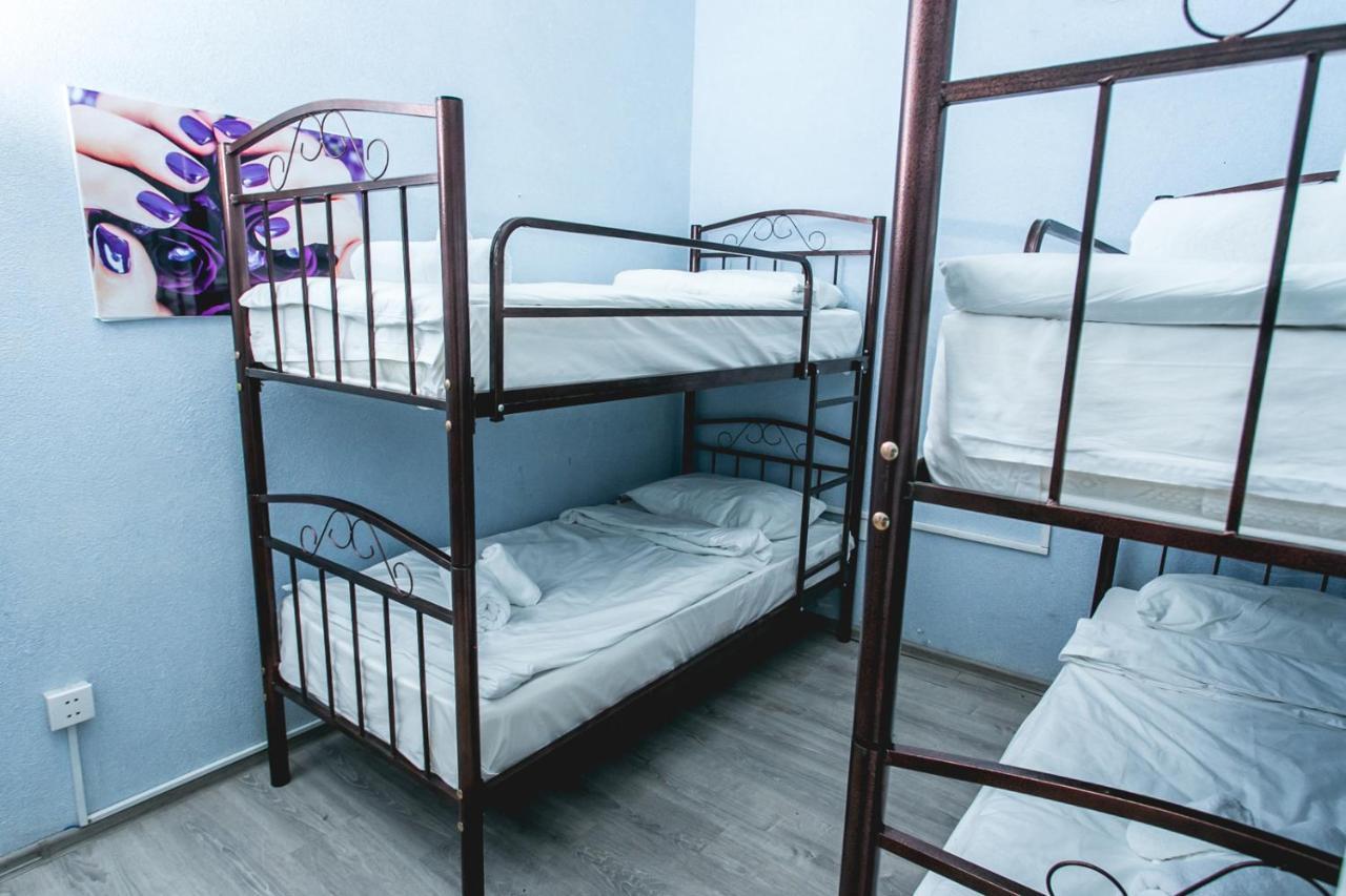 Sherlock Holmes Hostel Baku Exteriör bild