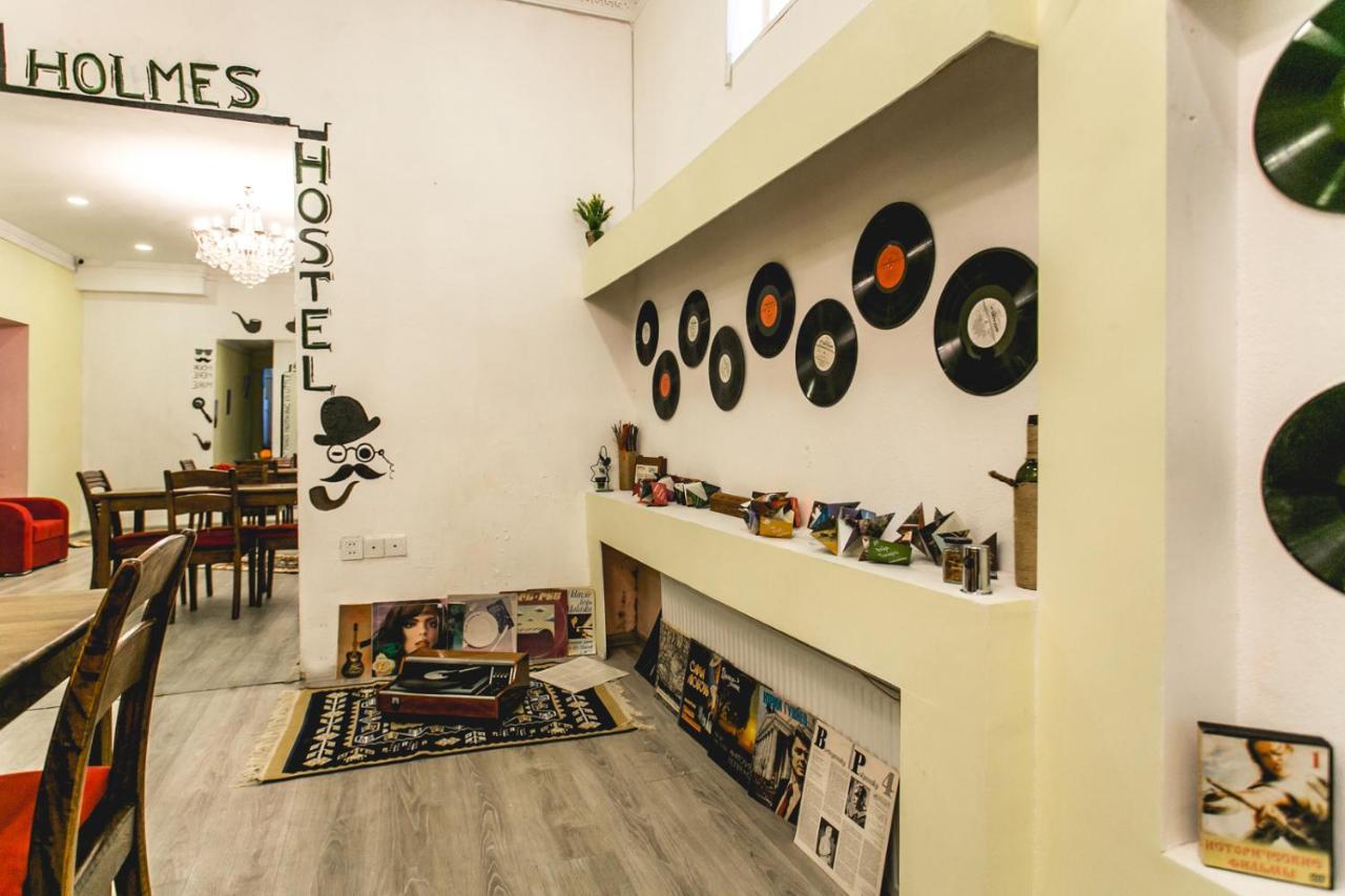Sherlock Holmes Hostel Baku Exteriör bild