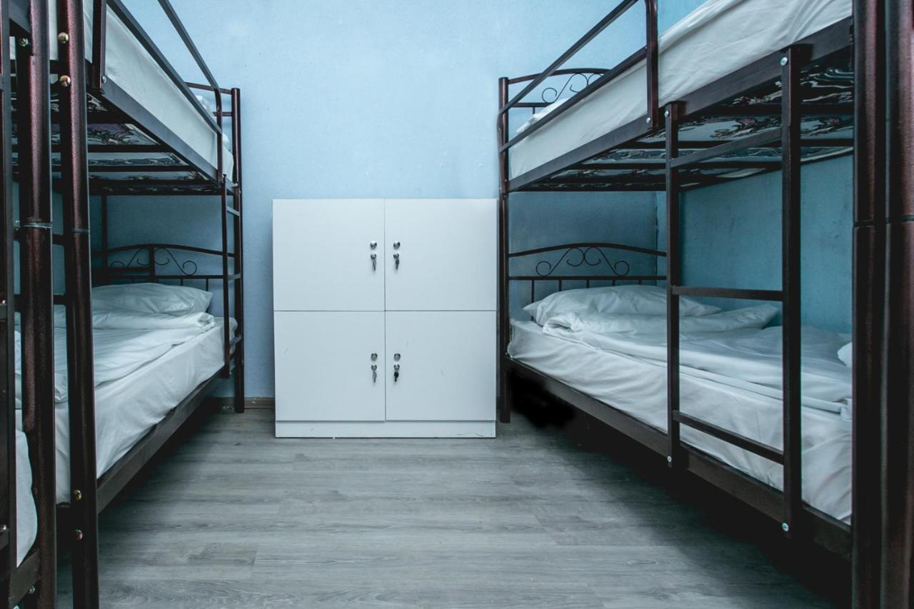 Sherlock Holmes Hostel Baku Exteriör bild