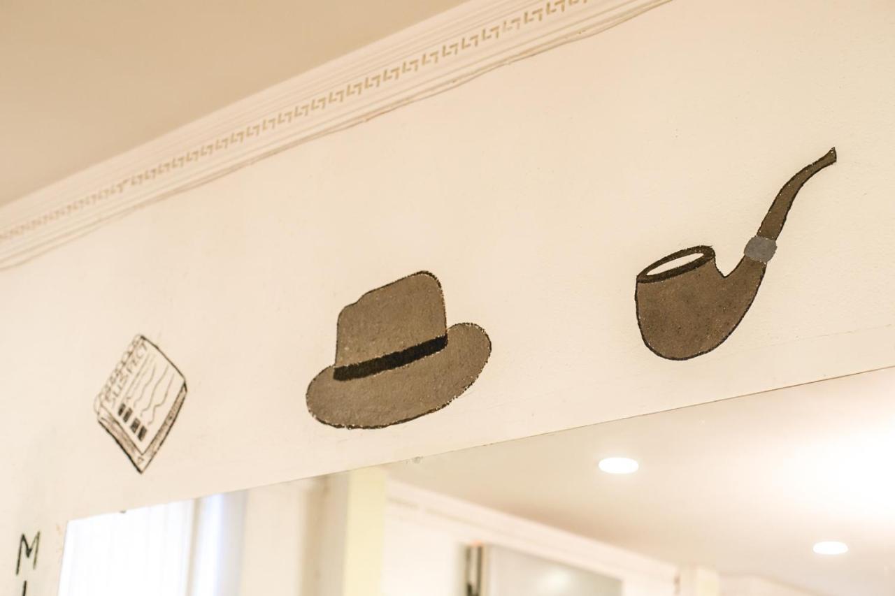Sherlock Holmes Hostel Baku Exteriör bild