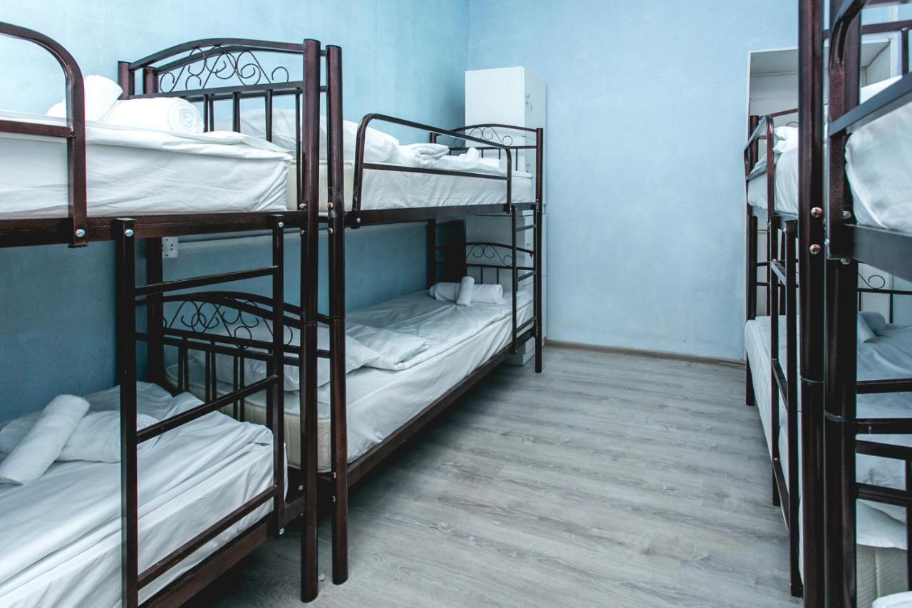 Sherlock Holmes Hostel Baku Exteriör bild